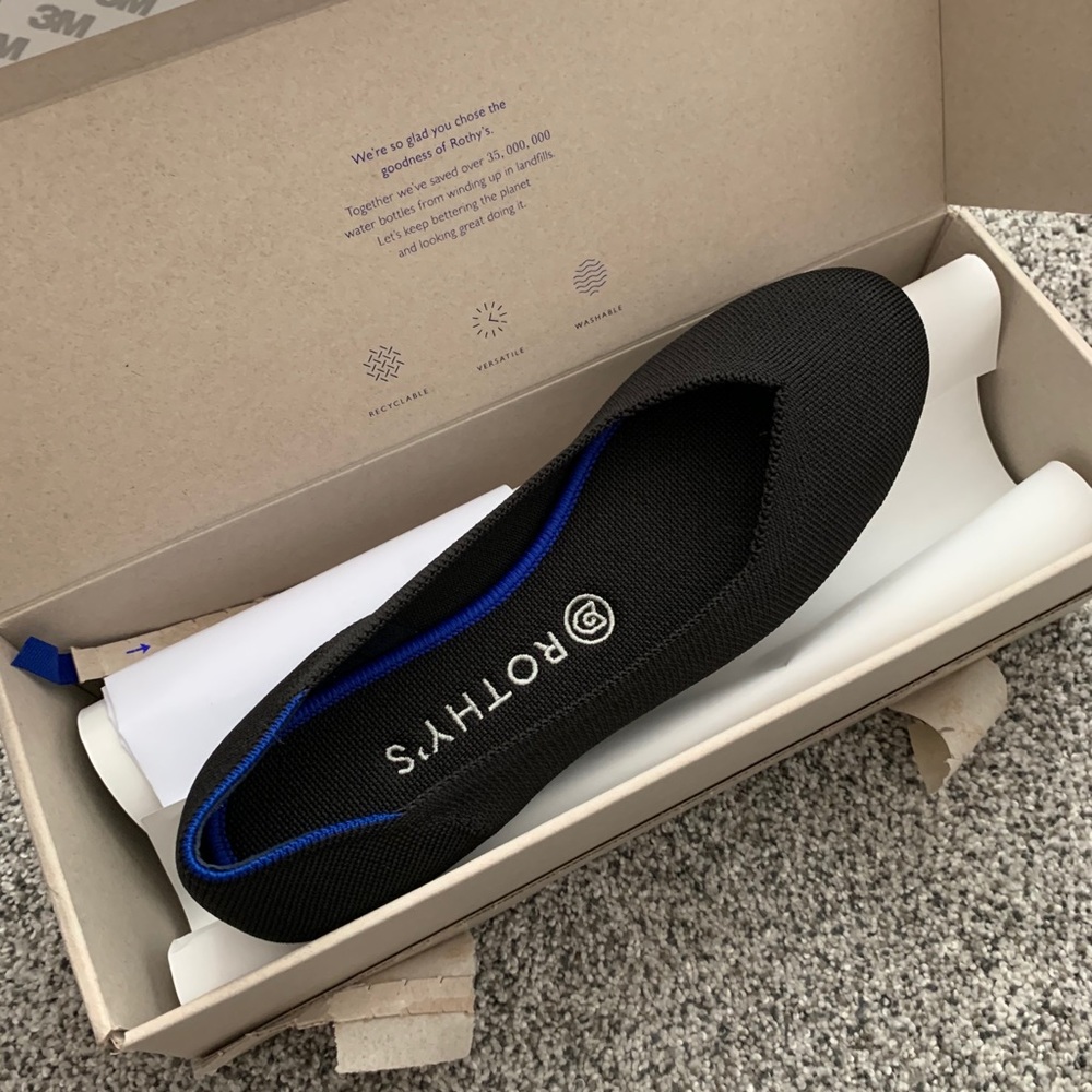 Rothys Black Flats Size 9